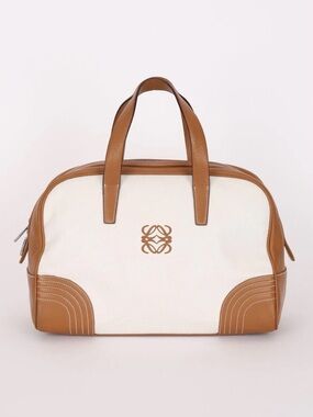 Vintage Loewe Amazona in Cream and Tan